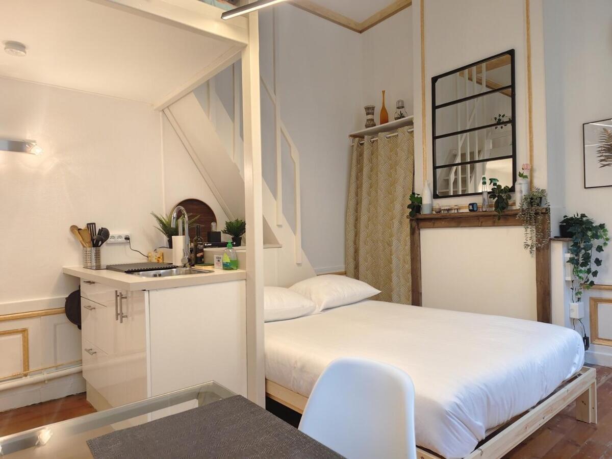 Ferienwohnung Studio Lumineux Et Fleuri Idealement Situe Caen Exterior foto